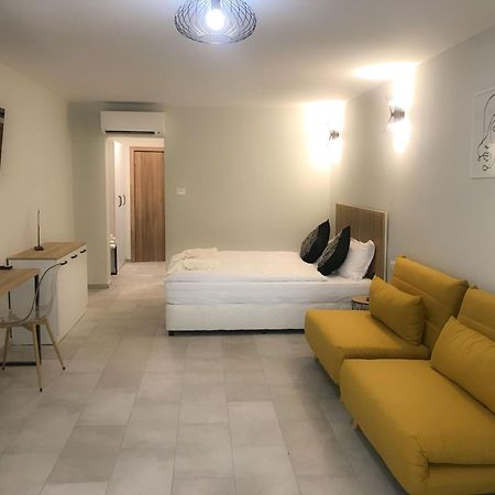 Teracite Aparthotel Varna Bagian luar foto