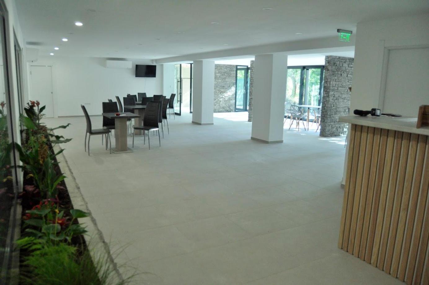 Teracite Aparthotel Varna Bagian luar foto