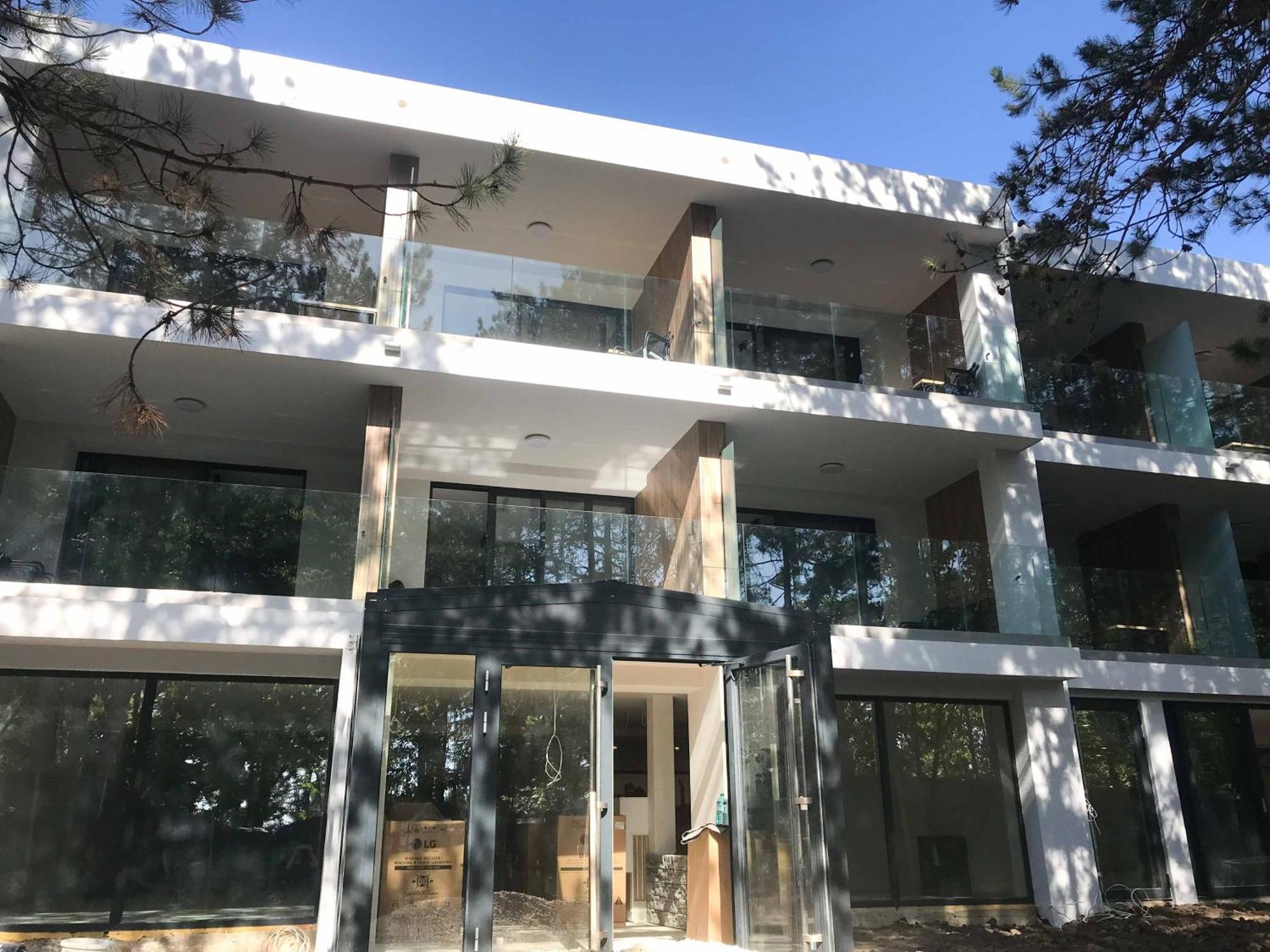 Teracite Aparthotel Varna Bagian luar foto